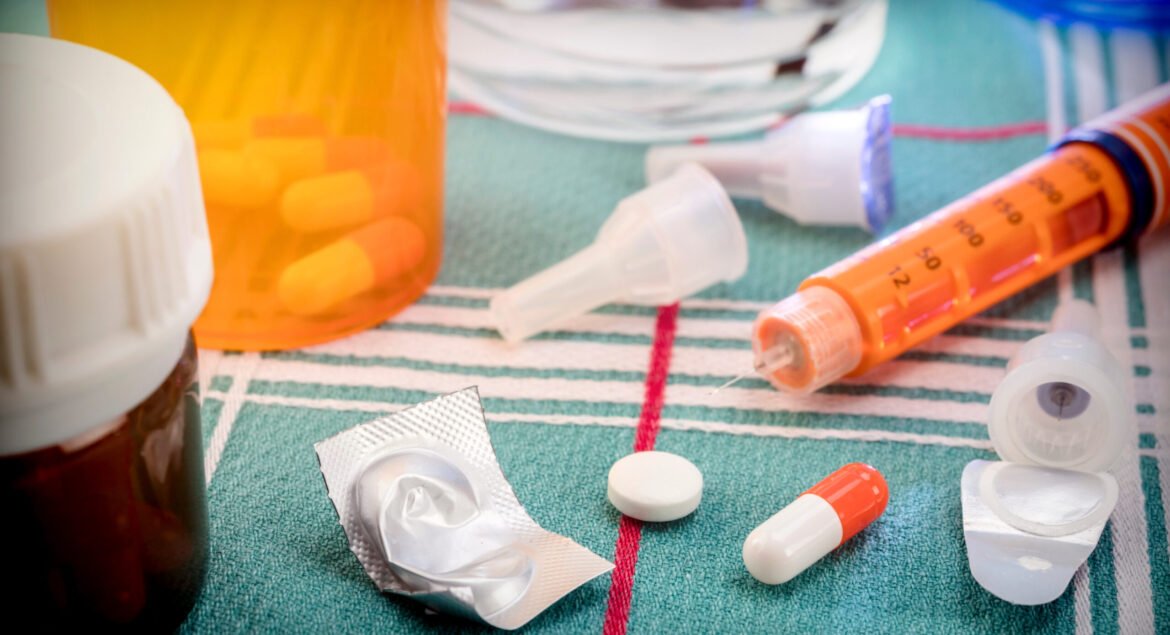 medication-during-breakfast-injector-of-insulin-t-2026-01-11-09-50-39-utc